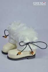 CMS000063 Ivory Faux Fur Boots