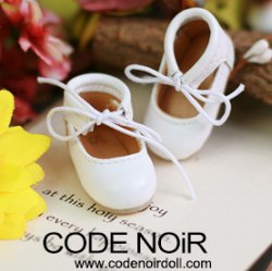 CYS000042 White Vintage Style Ribbon Flats