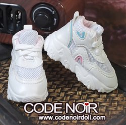 CLS000195 White and Pink sports shoes