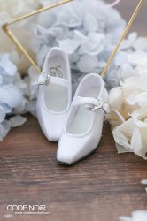 CMS000109 White Silk Mary Jane Heels